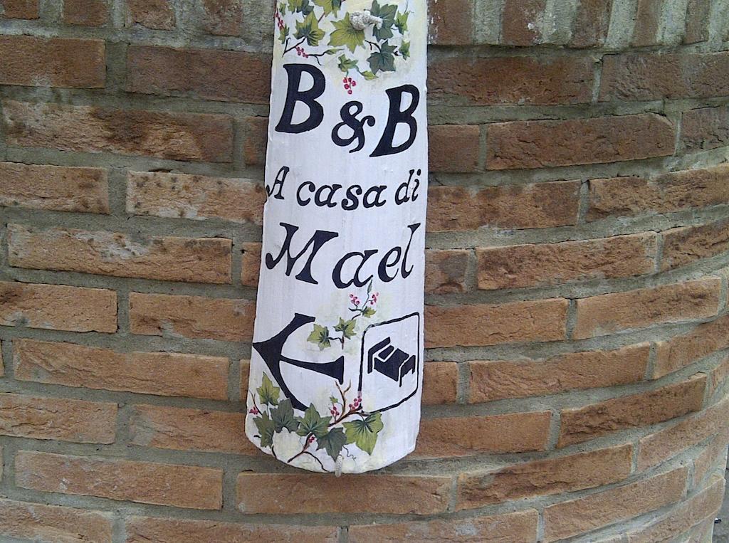 B&B A Casa Di Mael San Costanzo Kültér fotó