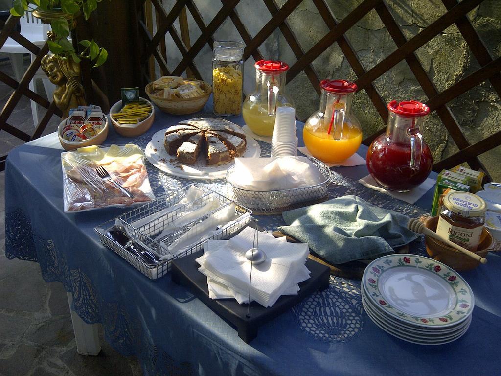 B&B A Casa Di Mael San Costanzo Kültér fotó